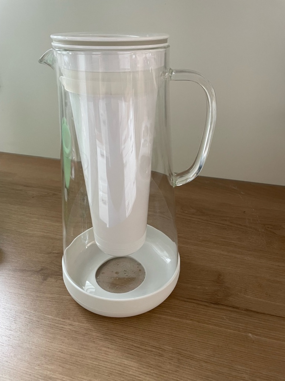 LifeStraw Glass Filter Pitcher - Picture 1 of 2